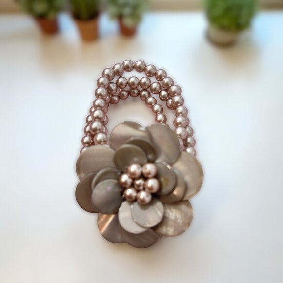 Floral & Creamy Pearl Multiple Strand Stretch Bracelet Statement Piece Elegant - Picture 2 of 4